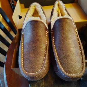 UGG Men's Tan Shearling Slip-Ons